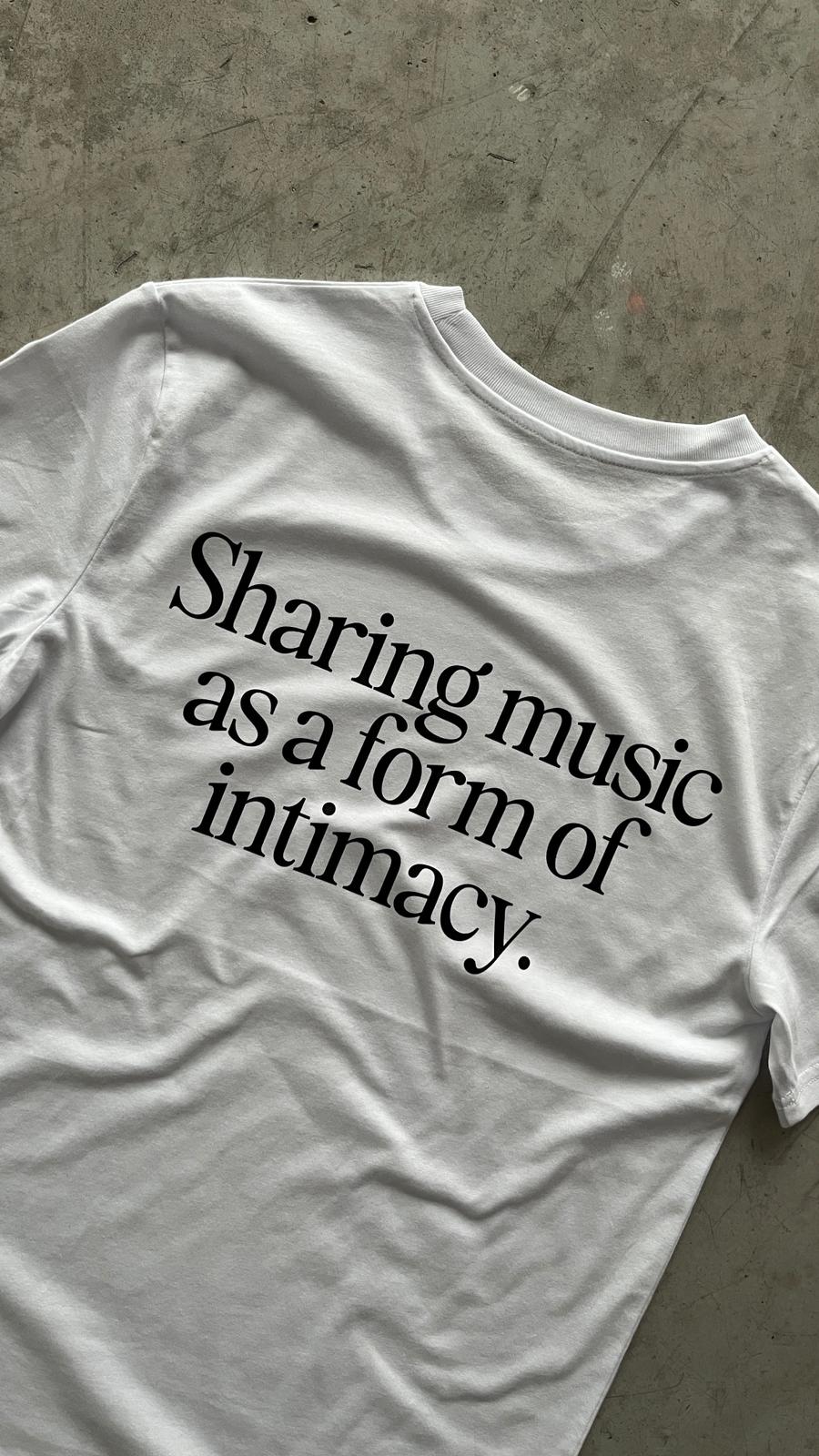 SHARING MUSIC AS A FORM OF INTIMACY